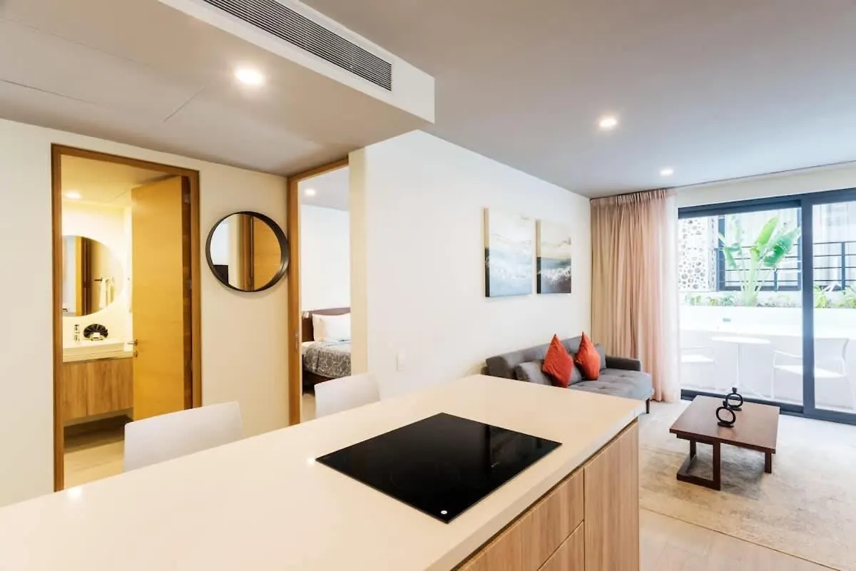 Luxury 1Br, 200M From The Beach Rooftop Ocean View Playa del Carmen Apartment